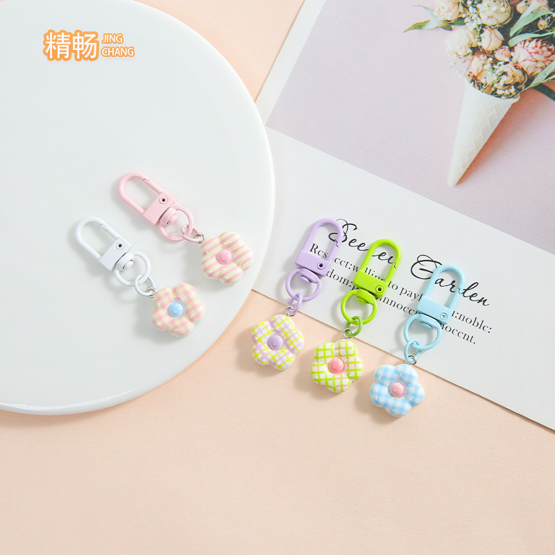 New cute plaid flower keychain door buckle hanging decoration small fresh bag jewelry DIY accessories pendant wholesale