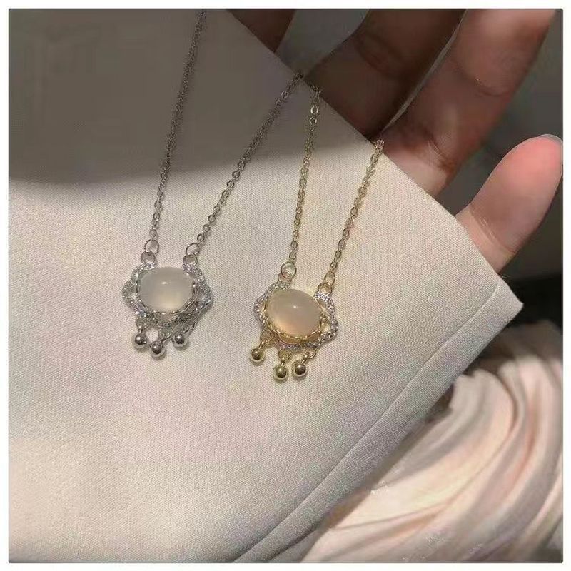 New style national style auspicious cloud lock necklace peace auspicious light luxury niche Chinese design women's clavicle chain