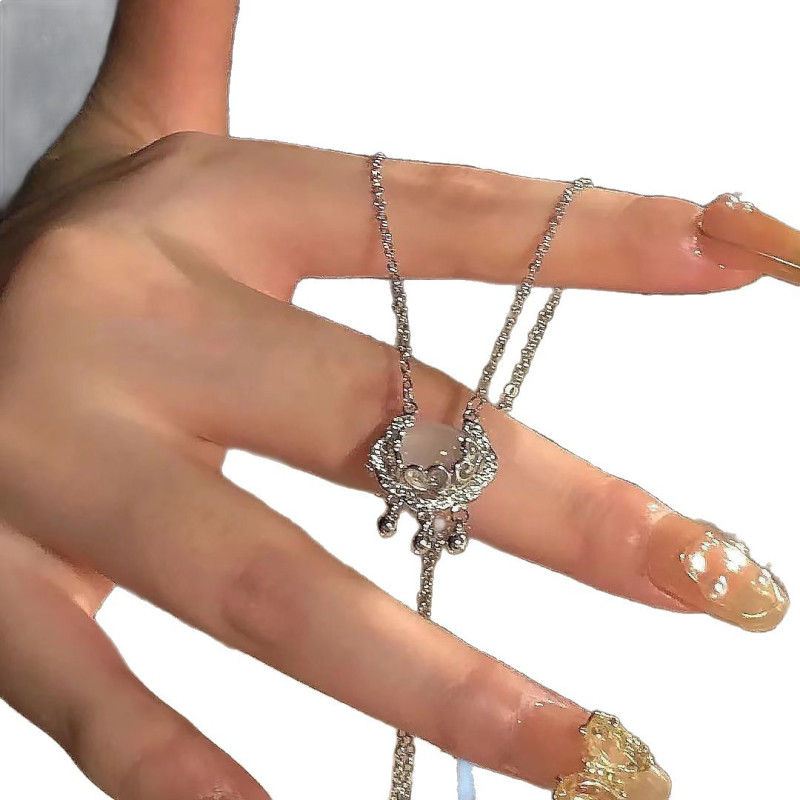 New style national style auspicious cloud lock necklace peace auspicious light luxury niche Chinese design women's clavicle chain