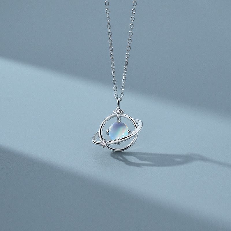 Small deer antler necklace female niche design pendant simple forest style clavicle chain temperament light luxury gift to girlfriend
