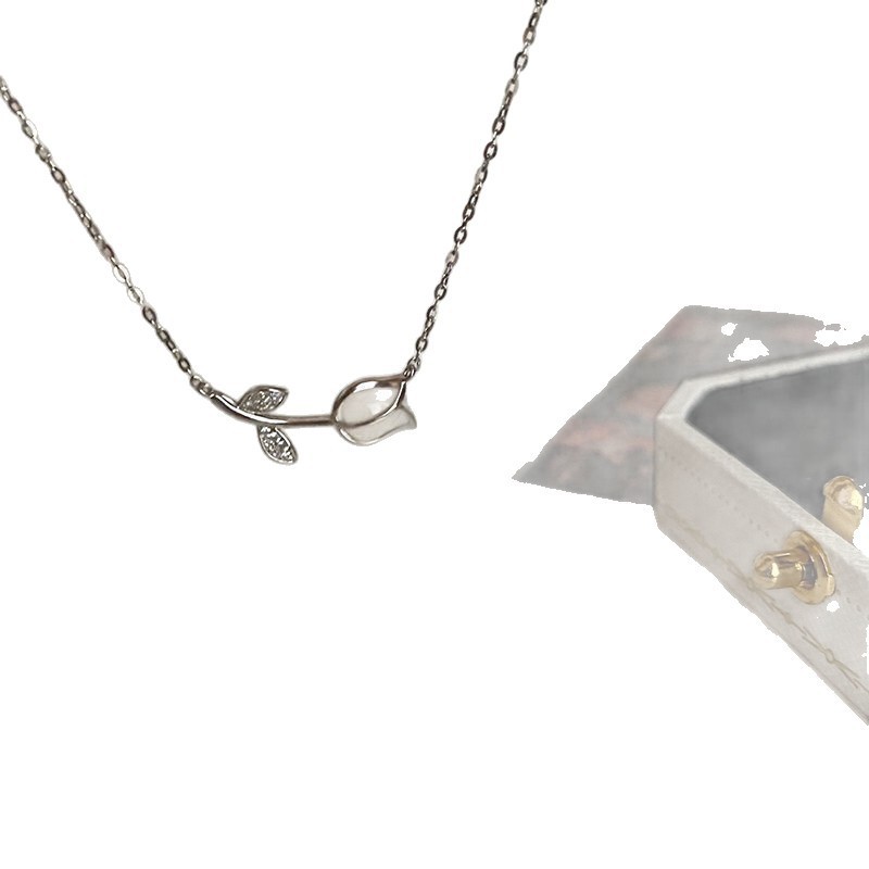 KY Milk Wants First Love Camellia Necklace Women's Light Luxury Niche Sweater Chain Clavicle Chain Design High-End Necklace Accessories