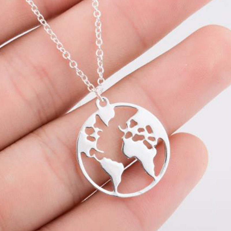 European and American simple stainless steel world map necklace pendant new couple necklace niche design jewelry accessories