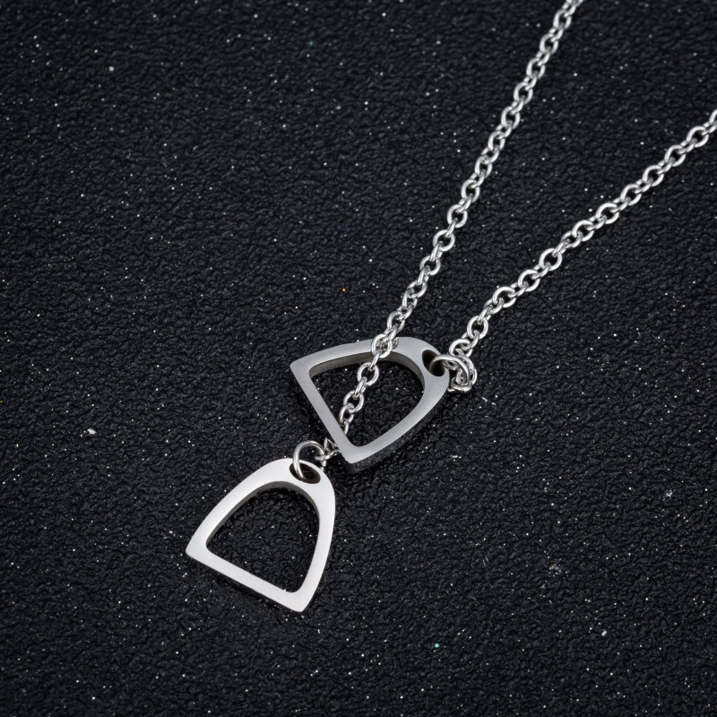 New Korean version of Korean popular necklace personalized animal necklace ladies stainless steel horseshoe necklace manufacturer spot wholesale