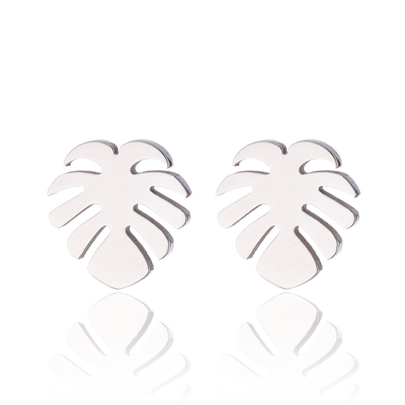 Palm leaf jewelry, fashionable and personalized small earrings for women, ins style maple leaf earrings, Korean jewelry manufacturers wholesale