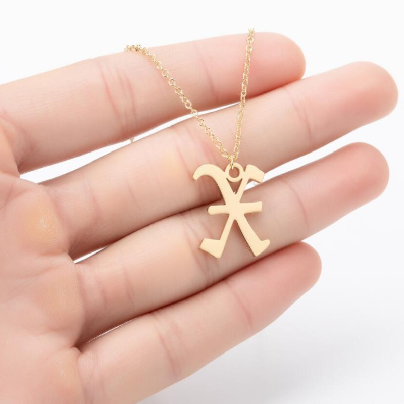 European and American stainless steel necklace 26 English letters pendant clavicle chain girls simple small jewelry spot wholesale