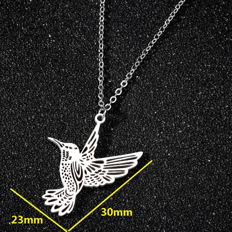 New stainless steel hummingbird pendant clavicle chain ins women's short bird swallow simple animal necklace wholesale