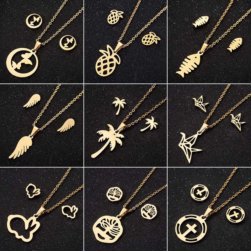 European and American cross-border new style Rabbit Paper Crane Pendant Necklace Earrings Jewelry Set Retro 18K Gold Plating Wholesale
