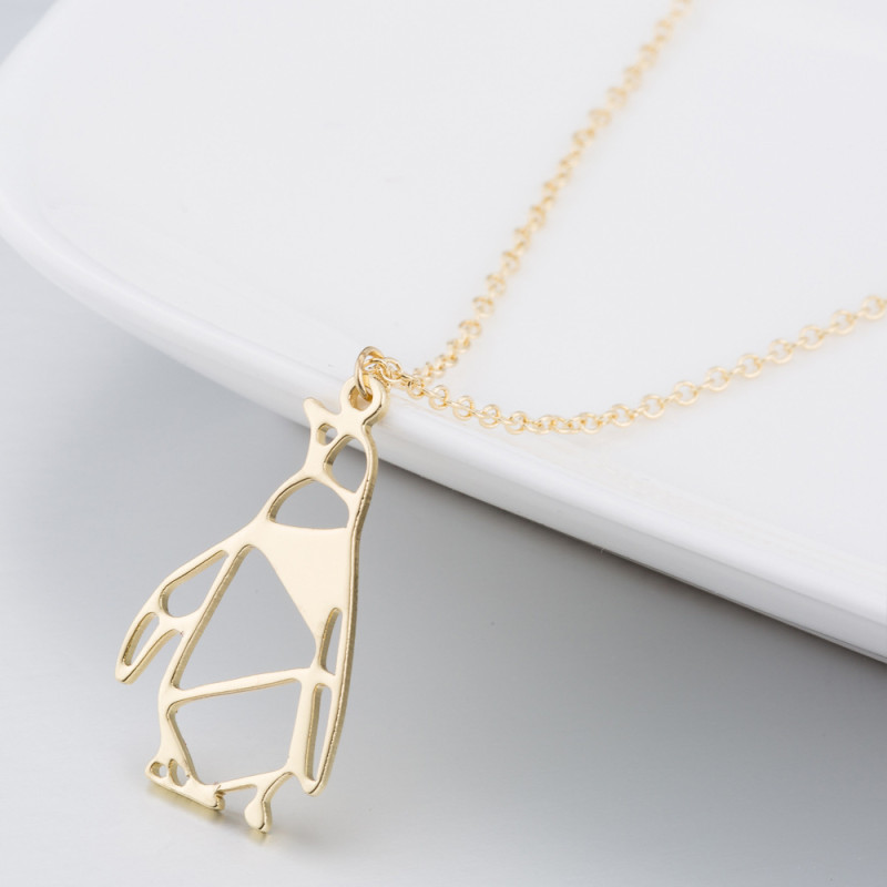 Cross-border fashion stainless steel small animal necklace ins cold wind winter origami penguin pendant women's clavicle chain