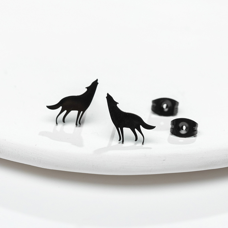 Korean fashion French stainless steel new cute animal earrings ins personality wolf earrings feminine temperament wholesale