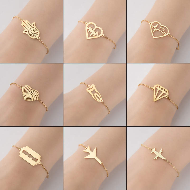 Japanese and Korean version of aircraft diamond blade pendant fashion geometric simple love-shaped couple bracelet design sense niche