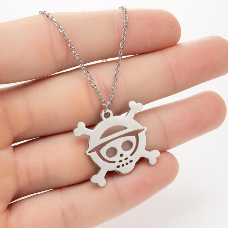 European and American Halloween new fashion pirate skull pendant necklace ins women's versatile accessories cross-border accessories