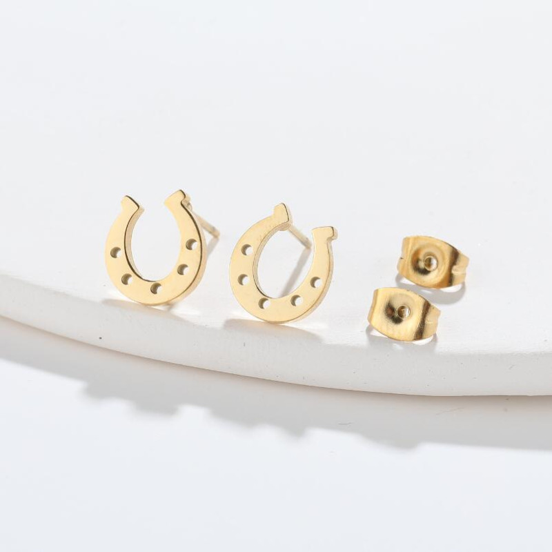 Fashionable stainless steel horseshoe earrings geometric simple U-shaped retro ear jewelry wholesale cross-border new foreign trade jewelry