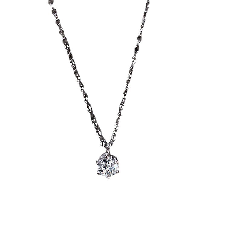 Commuting style fashionable girl necklace, versatile and sweet student internet celebrity popular wholesale pendant light luxury niche female necklace