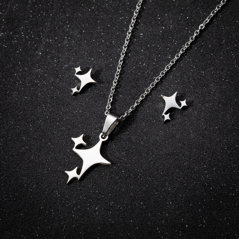 Jewelry set European and American stainless steel new geometric simple five-pointed star pendant necklace and earrings three-piece set