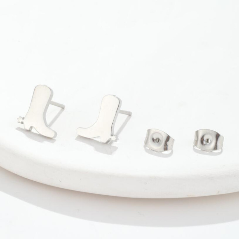 Korean stainless steel material, temperament, personality, simple boots, geometric love, smiley face earrings, student versatile ear jewelry