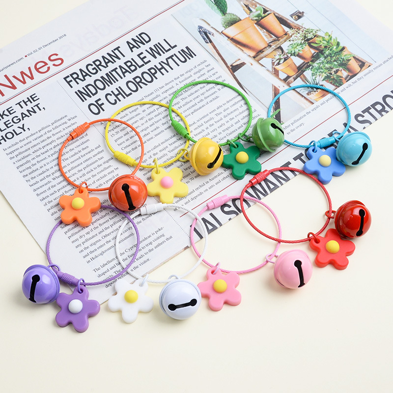 Creative Korean version ins glue small flower keychain cute macaron color girls bag accessories internet celebrity pendant