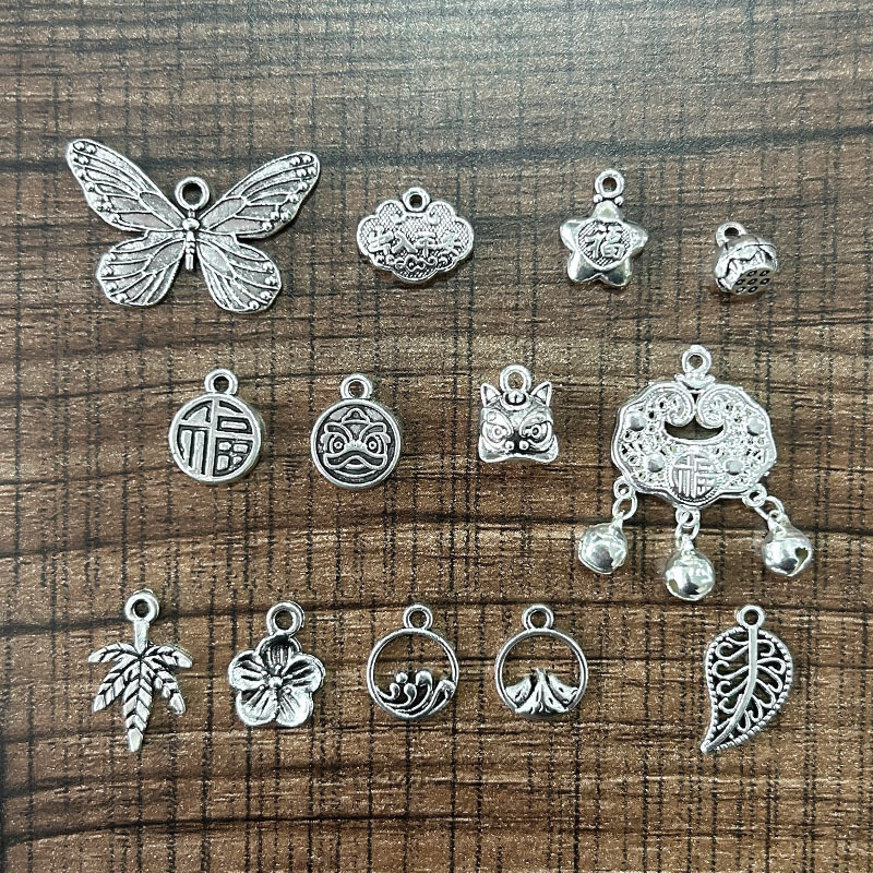 DIY jewelry accessories antique Tibetan silver pendant new Chinese style bracelet necklace hand rope accessories small lion pendant wholesale