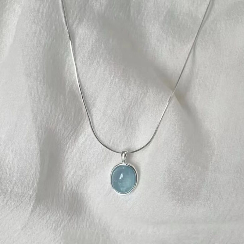 High luxury oval sea blue imitation cat eye necklace for women ins niche design temperament advanced clavicle chain exquisite