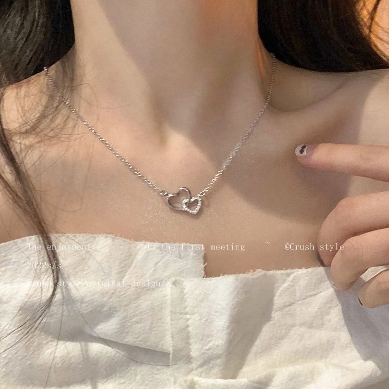 Hollow love rhinestone necklace for women summer light luxury niche design advanced clavicle chain ins Japanese and Korean simple accessories