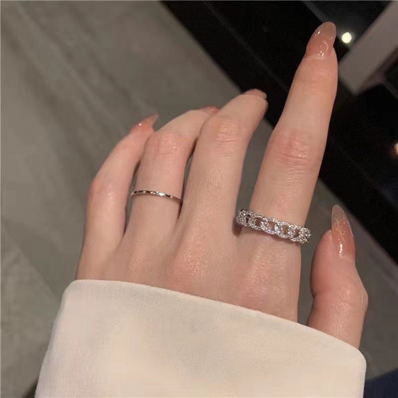 Light luxury super sparkling rhinestone ring ins style high-end niche design twist chain open ring for women trendy