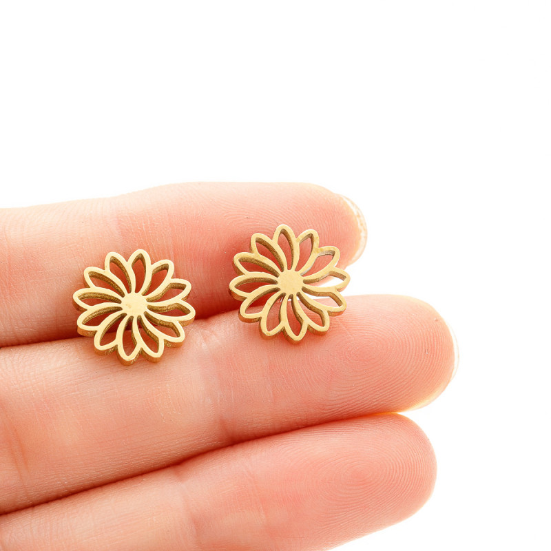 2025 New Fashion Sweet Earrings Stainless Steel Cute Hollow Forest Daisy Flower Earrings Ready Stock Wholesale