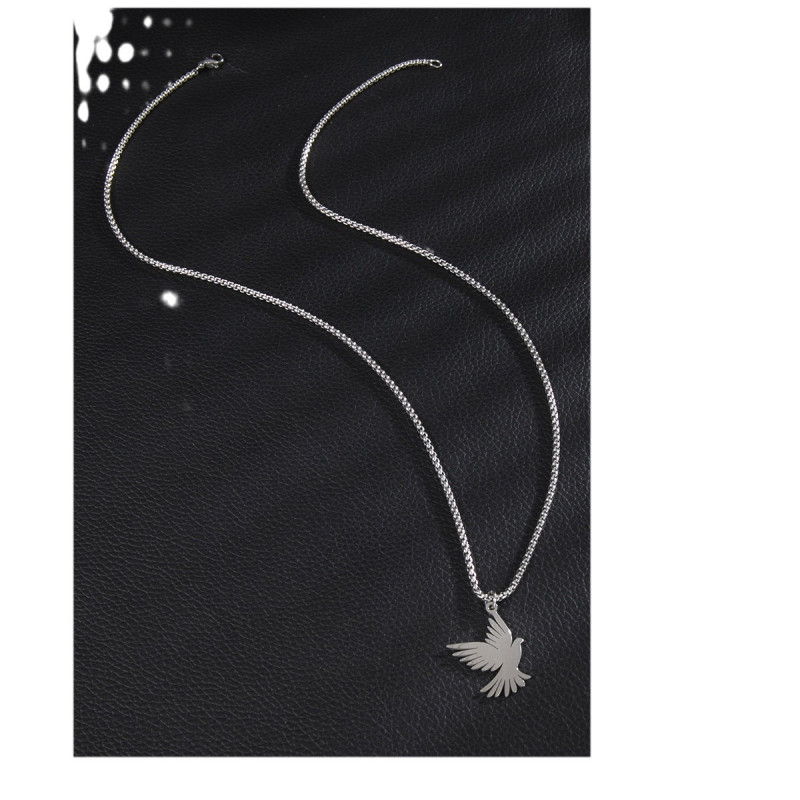 European and American foreign trade Amazon supply stainless steel hip-hop necklace men and women versatile eagle bird pendant clavicle chain