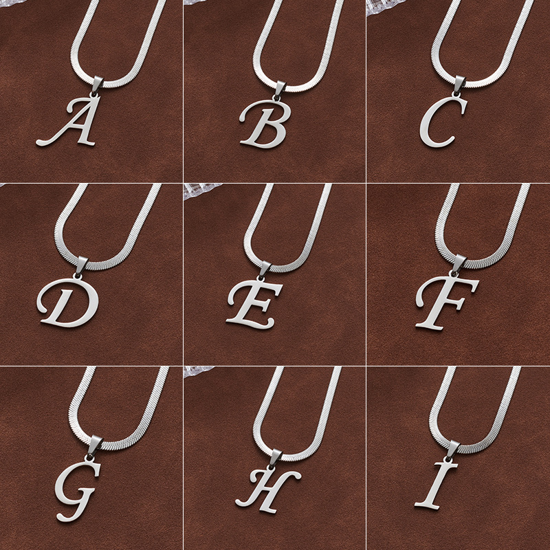 Cross-border personalized fashion 26 English letter pendant necklace for women, versatile stainless steel lucky letter accessories wholesale