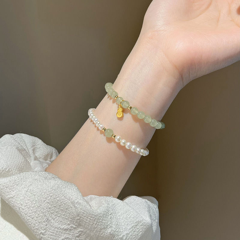 Ultra-thin bracelet for women, ins niche design, high-end new style bracelet as a birthday gift for best friend
