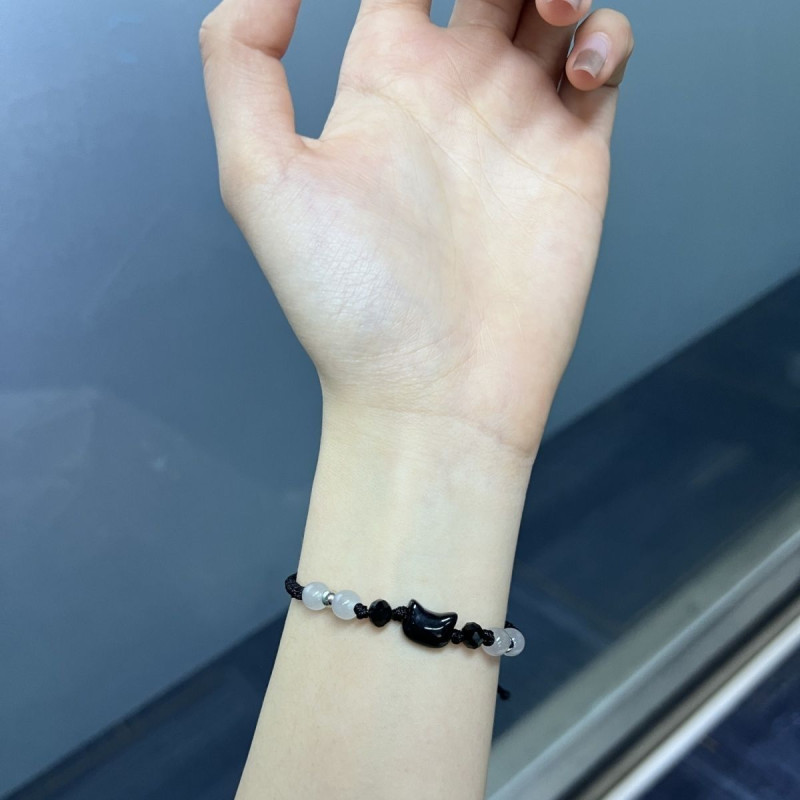 Popular black cat and white cat bracelet, exquisite niche braided couple's zodiac year bracelet, simple and versatile