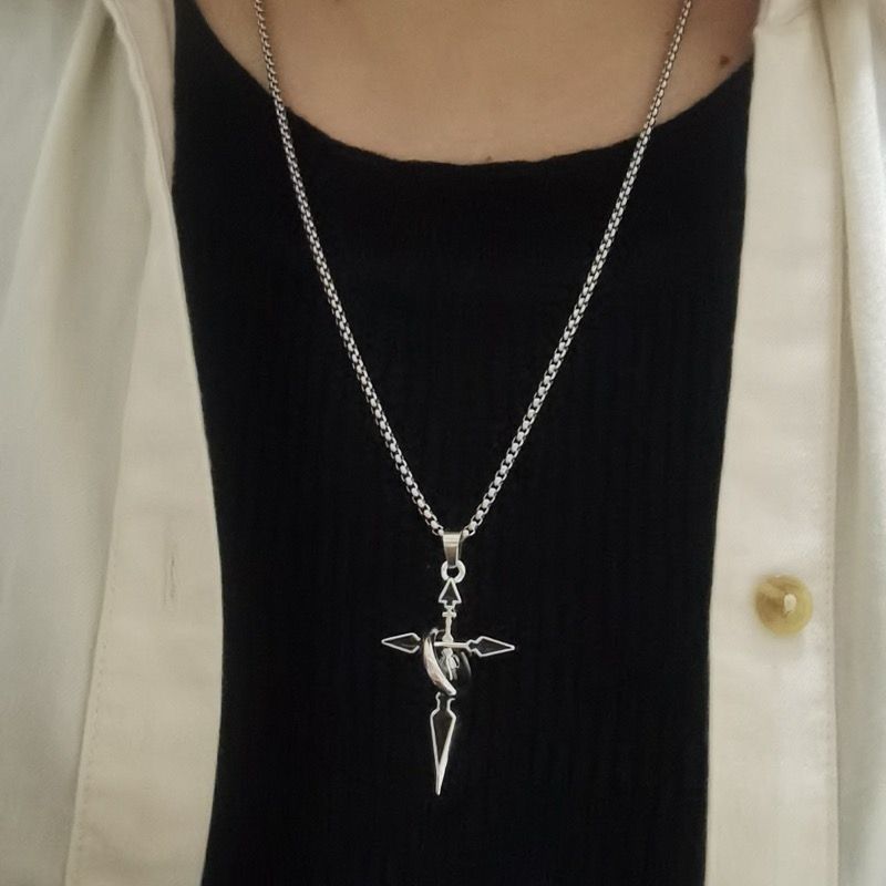 National fashion brand cross necklace for men and women, new Chinese style personality street retro pendant couple design fashion necklace