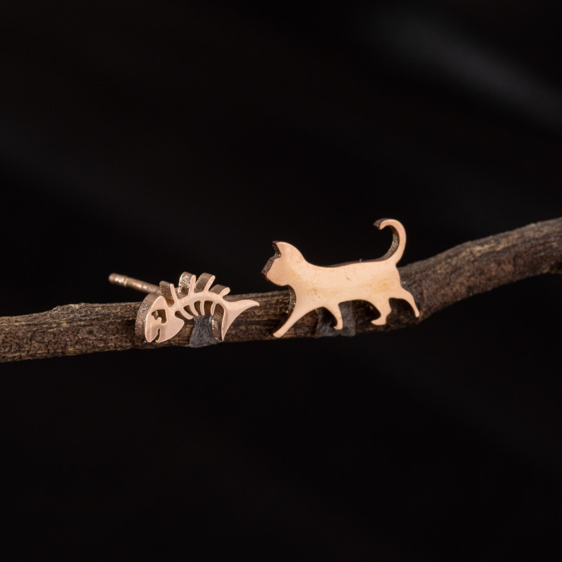 Cross-border Korean version stainless steel small animal earrings ins girls cute butterfly rabbit asymmetrical cat fish earrings
