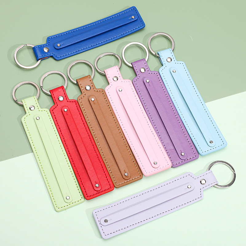 Leather keychain keychain pendant DIY jewelry accessories keychain pendant bag mobile phone chain pendant material