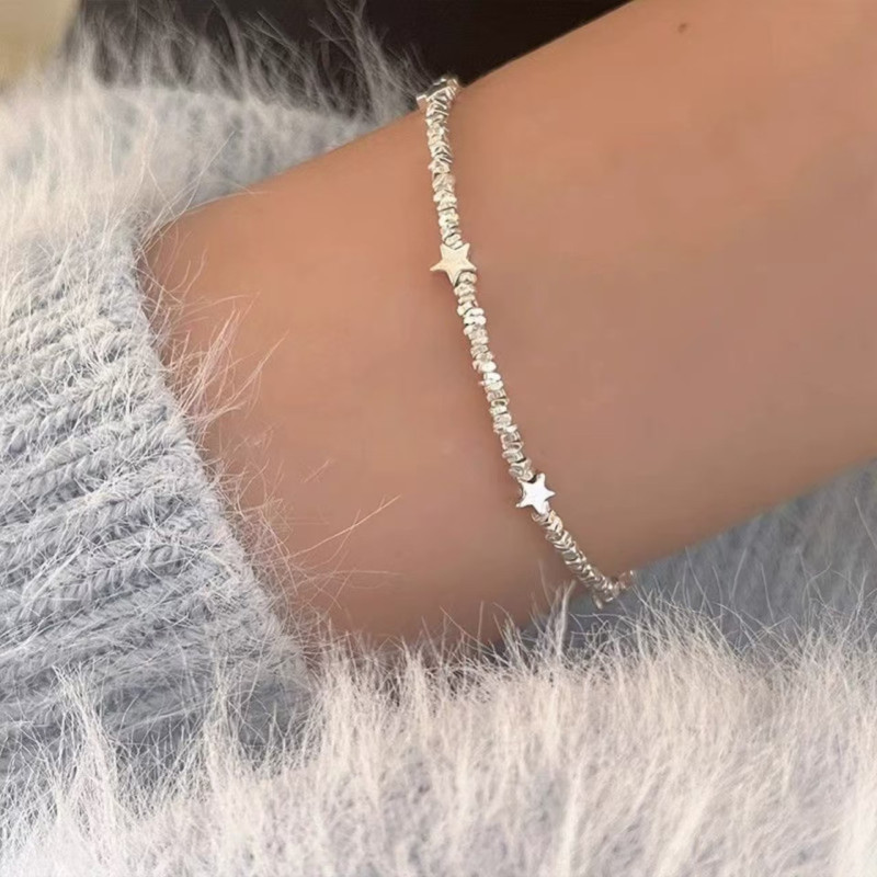 Niche high-end temperament trendy personality fashion broken silver star bracelet unique design exquisite hand jewelry for women