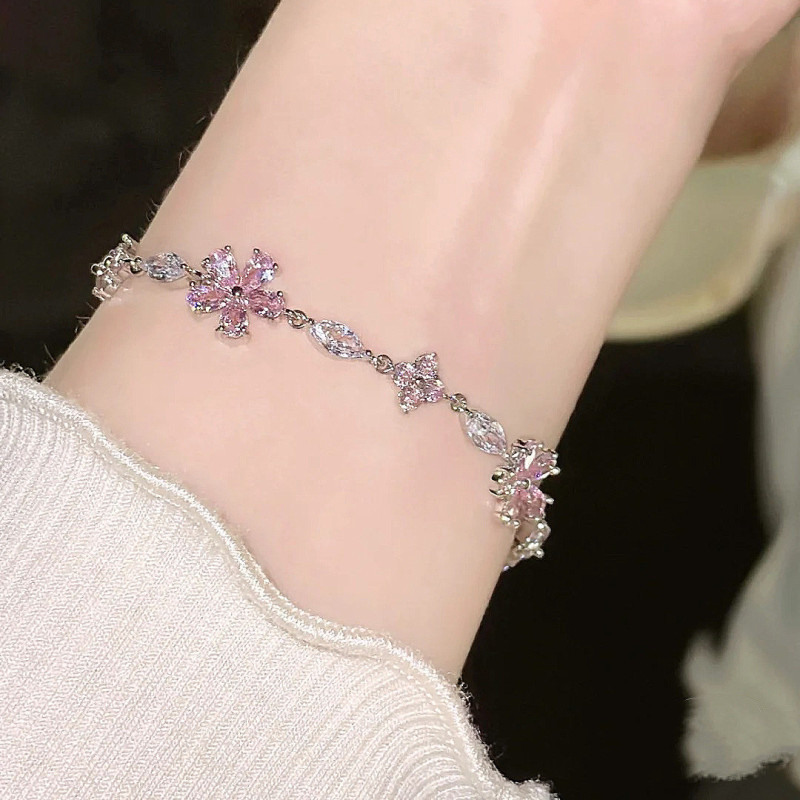Pink cherry blossom bracelet for women ins niche light luxury temperament high-end cool feeling bestie jewelry trend