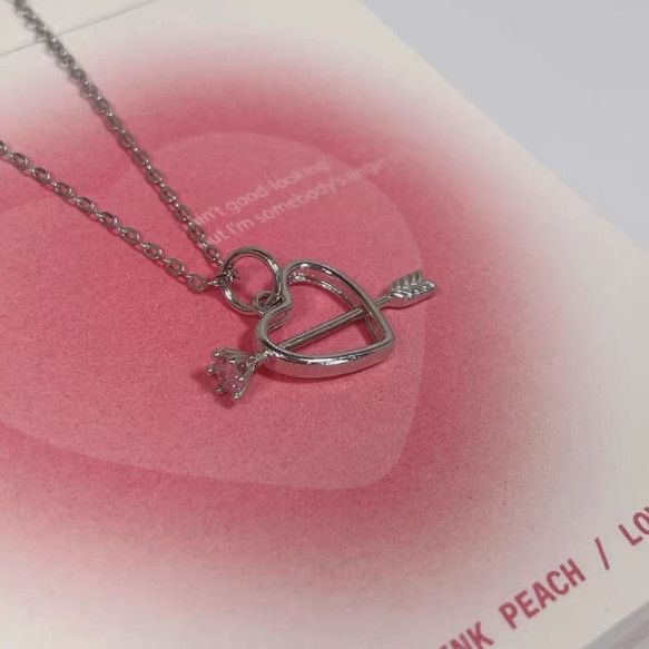 [Collection of love models] Butterfly necklace for women, ins trendy niche design, high-end, light luxury and personalized clavicle chain neck
