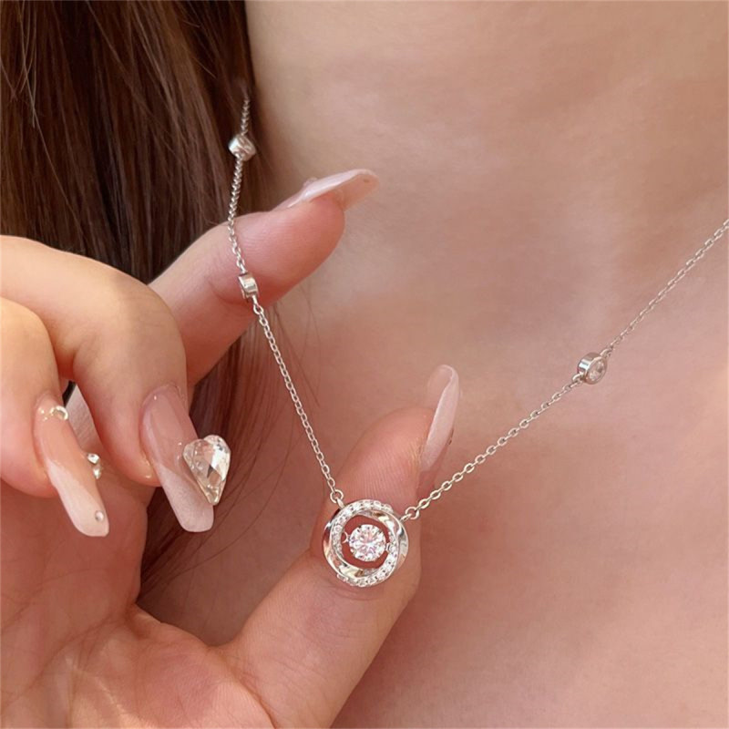 [New Best-Selling Necklace] New Necklace for Women Summer Light Luxury Niche Design Geometric Clavicle Chain Versatile
