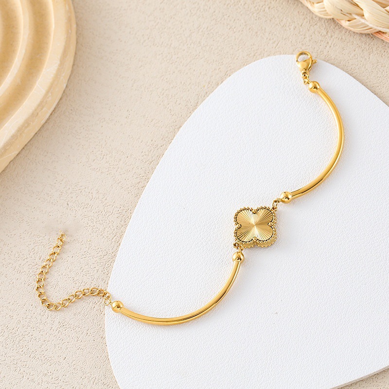 Four-leaf clover bracelet, high-end European and American cross-border fashion necklace for women, simple new style, golden four-leaf clover bracelet