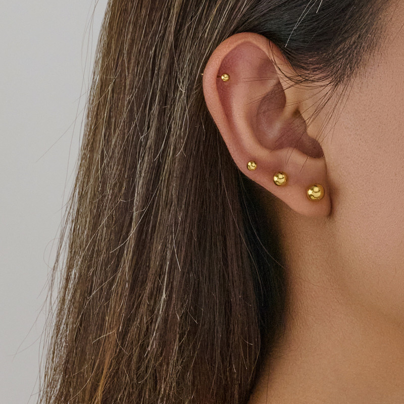 European and American foreign trade fashion stainless steel glossy ball earrings for women, simple geometric round piercing earrings, no need to remove them