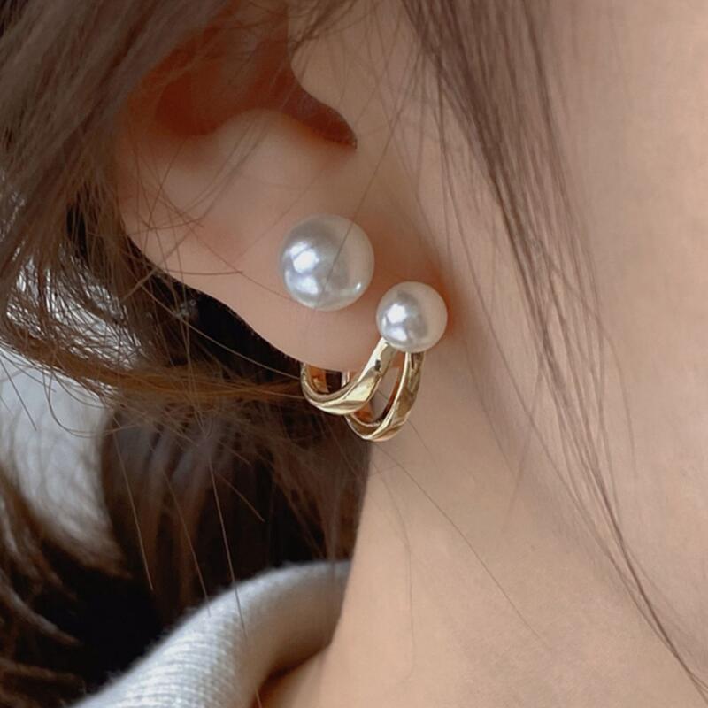 Earrings for women French high-end temperament earrings niche design earrings retro light luxury earrings wholesale without pierced ears