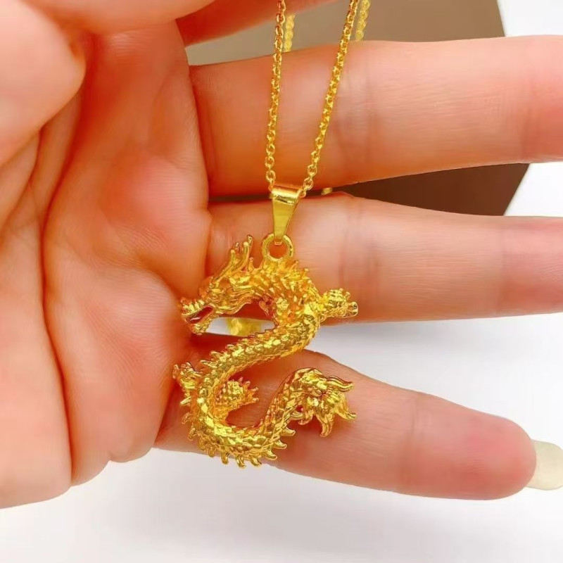 2024 New Year of the Dragon Necklace Flying Dragon in the Sky Pendant Non-fading Dragon Zodiac Same Style Pendant Jewelry Gift for Men and Women