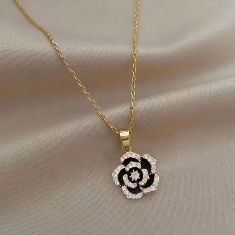 Special Korean version of popular fashion high quality three-color mixed batch necklace women's jewelry manufacturer direct sales cross-border spot