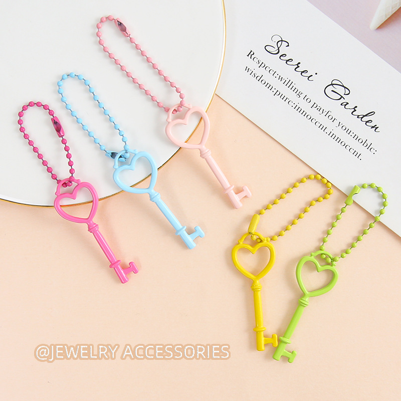 Creative ins alloy love key bead chain versatile bag key chain bestie couple gift pendant wholesale