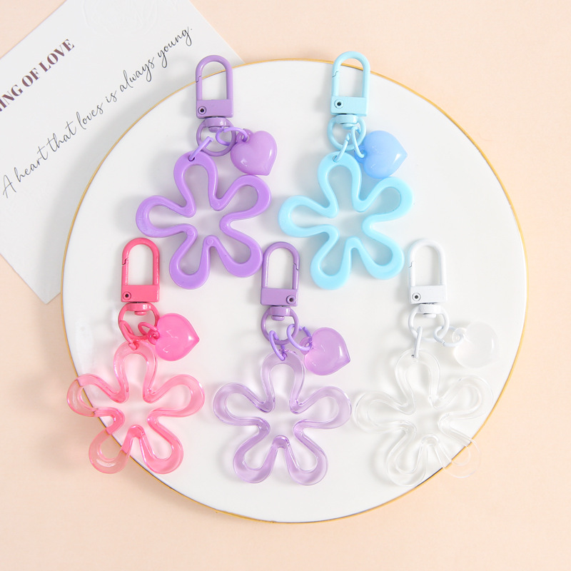 New dopamine large hollow flower keychain small peach heart accessories women's bag pendant diy handmade materials