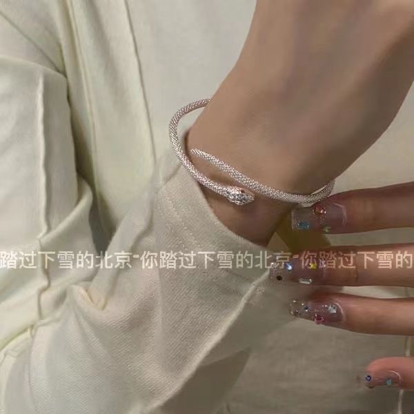 Spirit Snake Series Versatile Simple Design Red Eyed Spirit Snake Adjustable Bracelet High Quality Textured Bracelet Wholesale