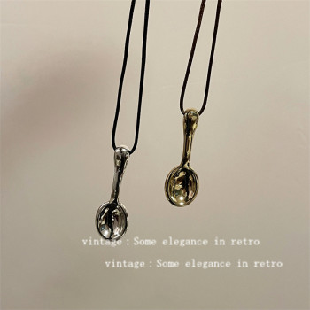 Eat and drink without worries, drawstring design spoon necklace for women 2025 new long sweater chain, light luxury and high-end accessories