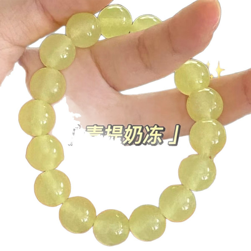Mixed Batches of Goods Set Up Stalls with Textured Beaded Bracelets, Gift Boxes, Women's
