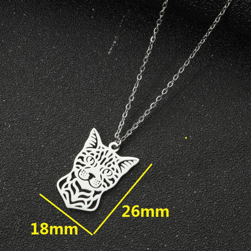 Stainless Steel 18k Gold Electroplated Necklace Men's and Women's Light Luxury Cute