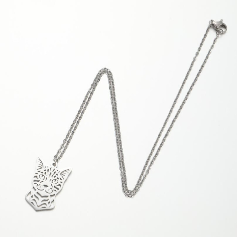 Stainless Steel 18k Gold Electroplated Necklace Men's and Women's Light Luxury Cute