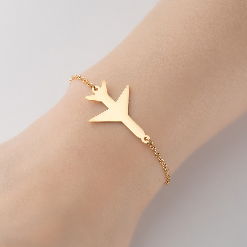 Spring New Stainless Steel Retro Face Geometric Love-shaped Pendant Bracelet Manufacturer
