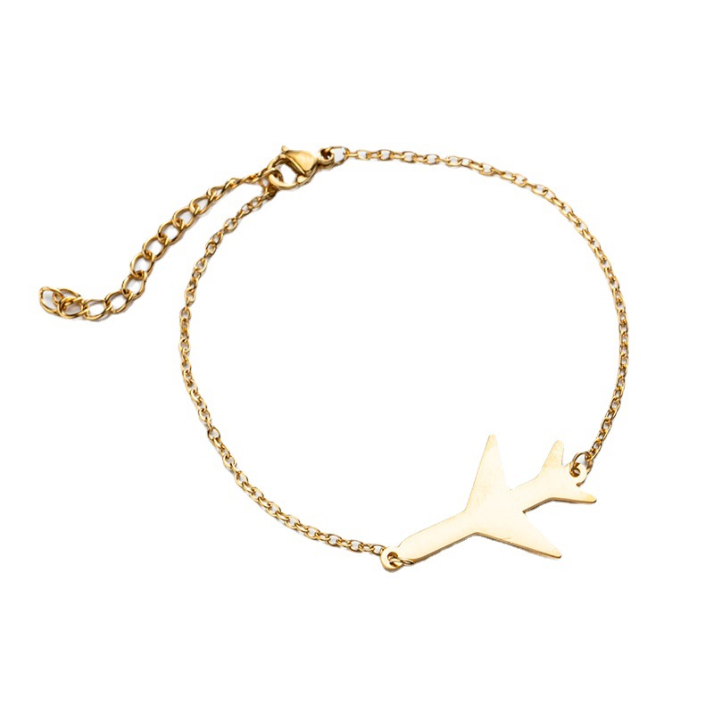 Spring New Stainless Steel Retro Face Geometric Love-shaped Pendant Bracelet Manufacturer